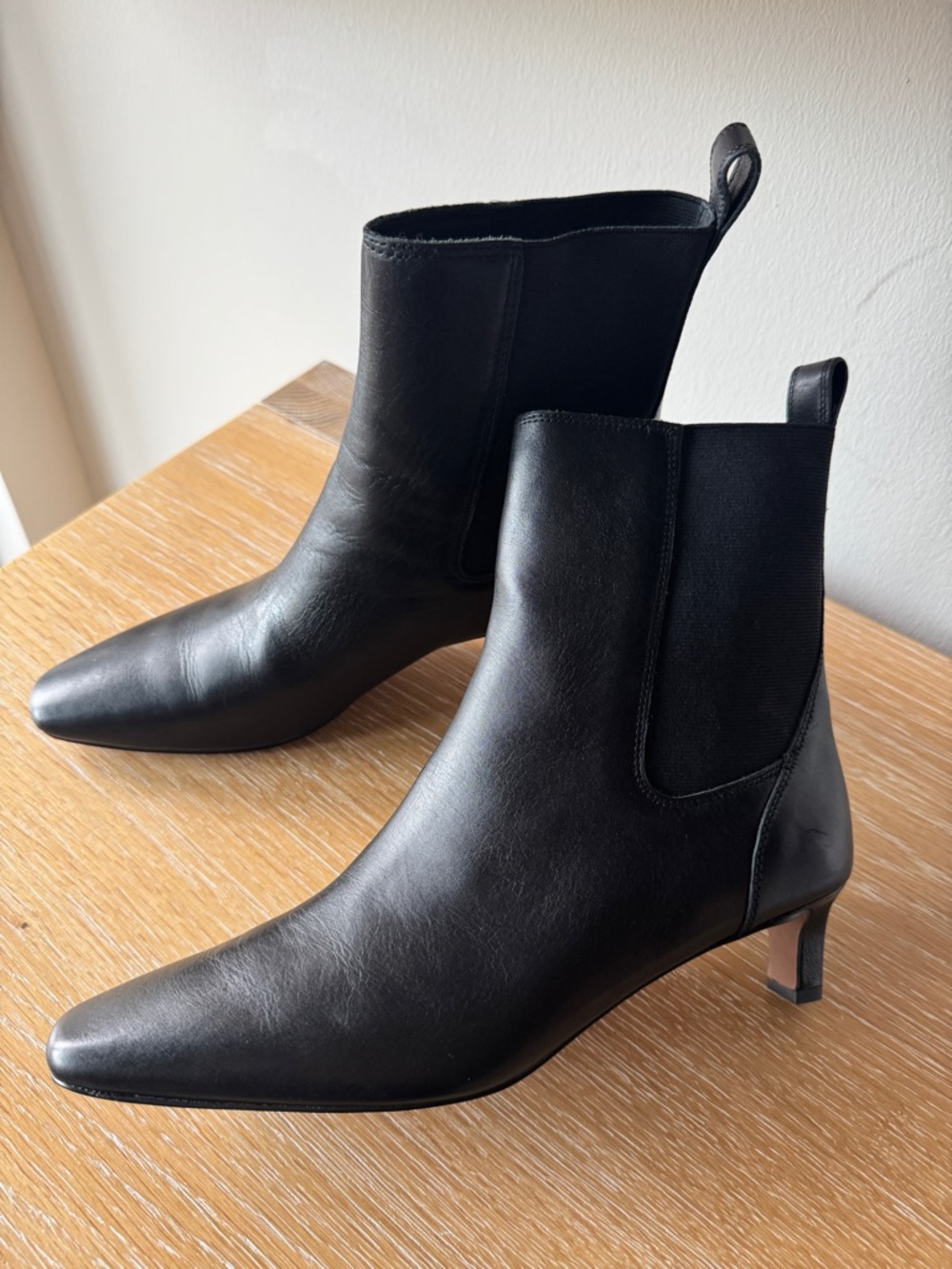 NWOB! MADEWELL Women’s The Dimes Chelsea Boot in True Black Leather, Size 10